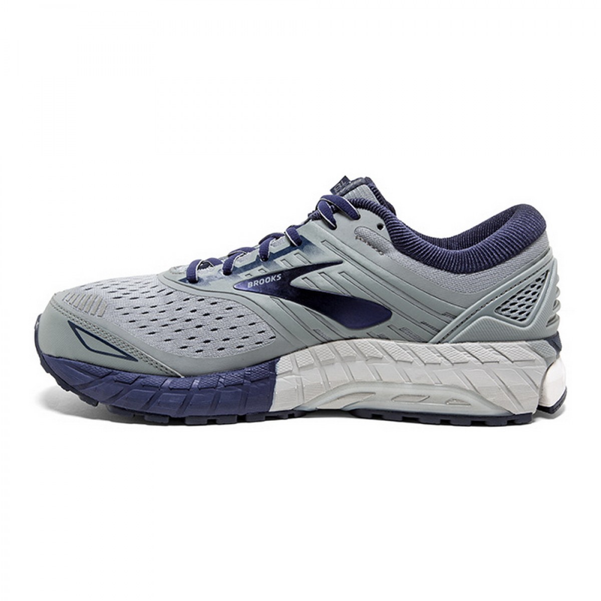 brooks beast 18 size 12