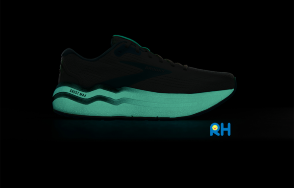 LIMITED EDITION (HYPERGLOW COLLECTION) : BROOKS GHOST MAX 2 (WOMEN) [Coral/Glow] - Image 2